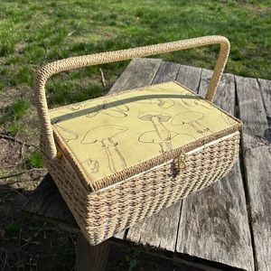 1970’s Vintage Cottage-core Sewing Basket by Dritz